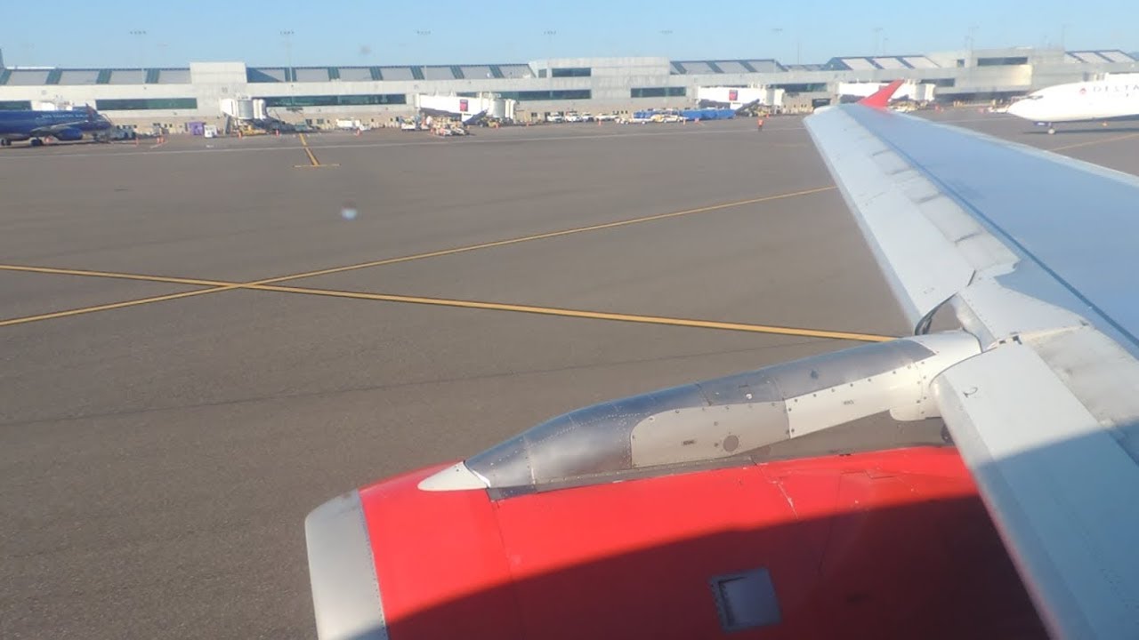 Air Canada Rouge Airbus A319-114 [C-FYJH] pushback, start up, and takeoff from PDX