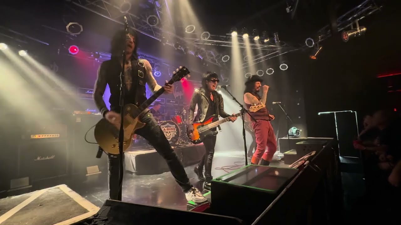 L.A. Guns - Never Enough (Hells Bells Guitar Intro) [Live] (2024) - Count's Vamp'd, Las Vegas