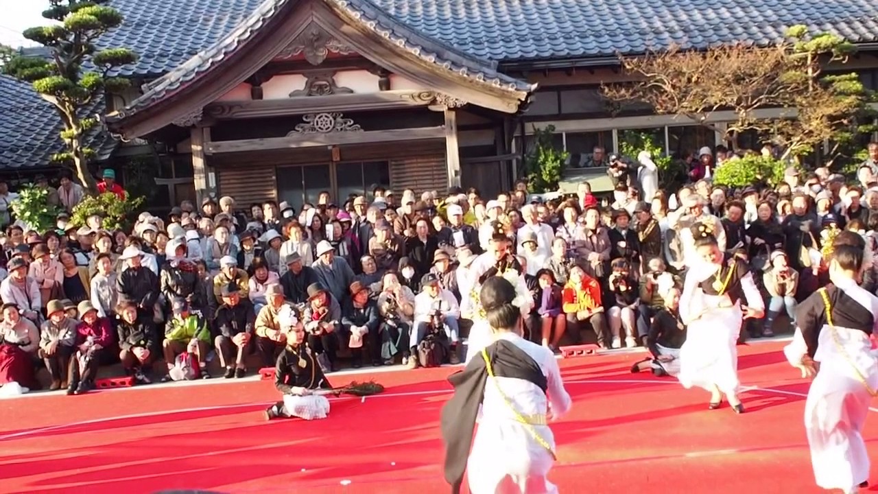 ฟ้อนล้านนาที่ Nagahama Festival of Folk Performing Arts 2016
