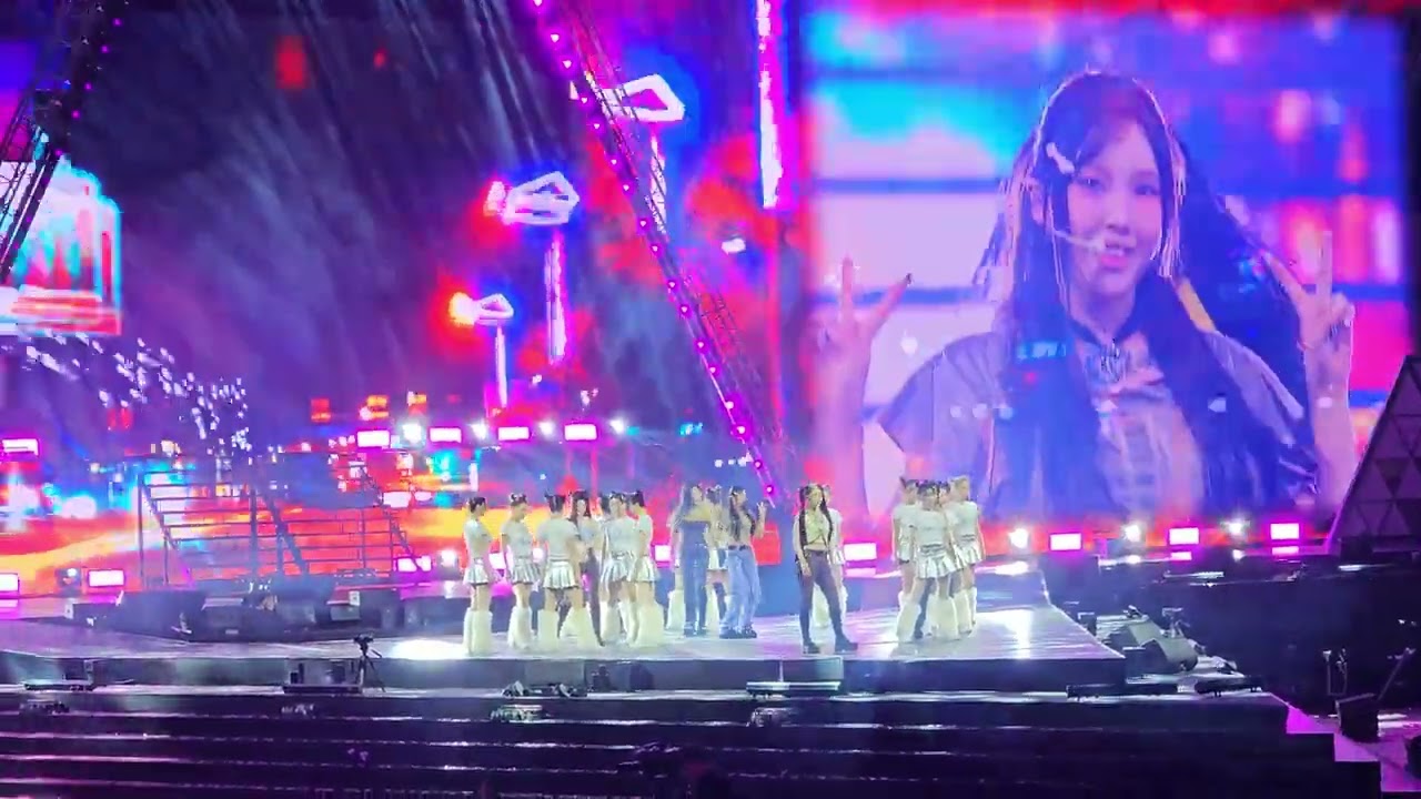 231214 NewJeans 뉴진스 4K 직캠 @ #AAA2023