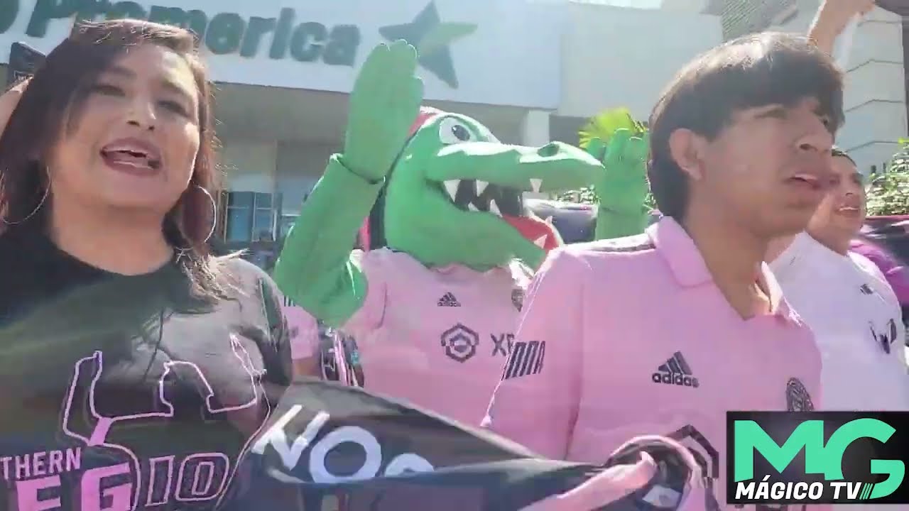 #LoÚltimo Así el ambiente en las afueras del Hotel Intercontinental, lugar donde se hospeda MESSI