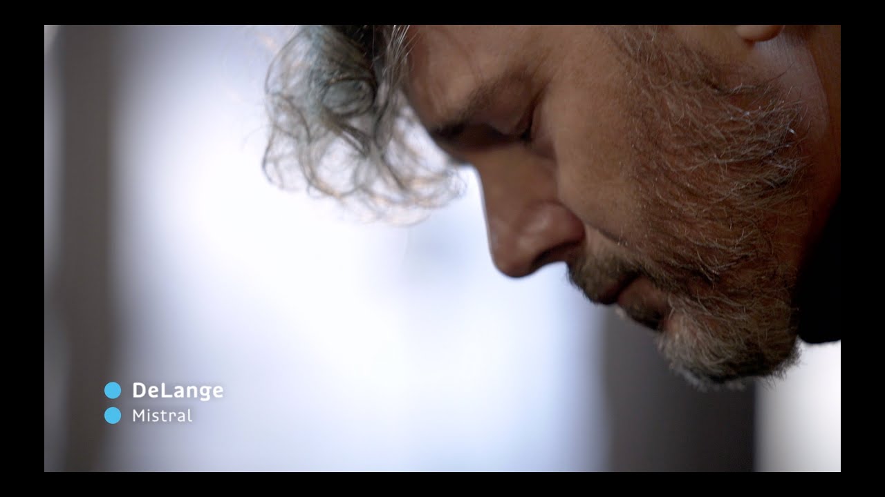 Interview and performance DeLange at Dutch music documentary 'Op De Planken'