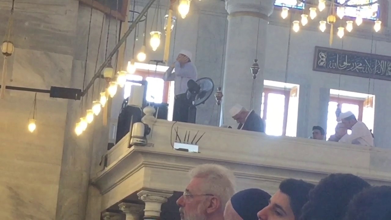 Fatih Camii Cuma Namazı İç Ezan