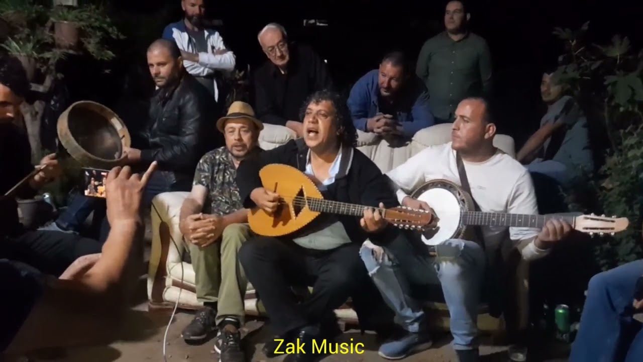 Ali Bougharfa rend hommage à Cheikh Moh Smail.