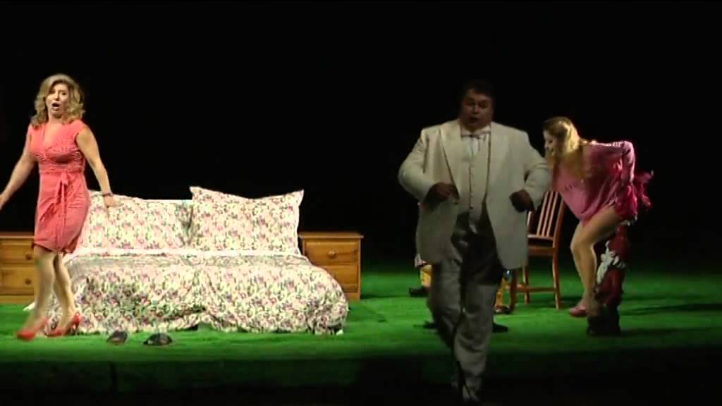 DIE FLEDERMAUS - Stadttheater Klagenfurt - Bericht KT 1
