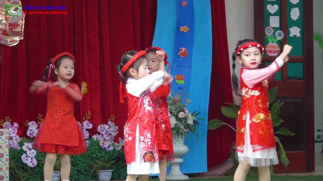 Ngày Tết Quê Em - Lớp Lá 2 Trường Mầm Non Tư Thục Bình Minh | Giáo xứ Nam Hòa
