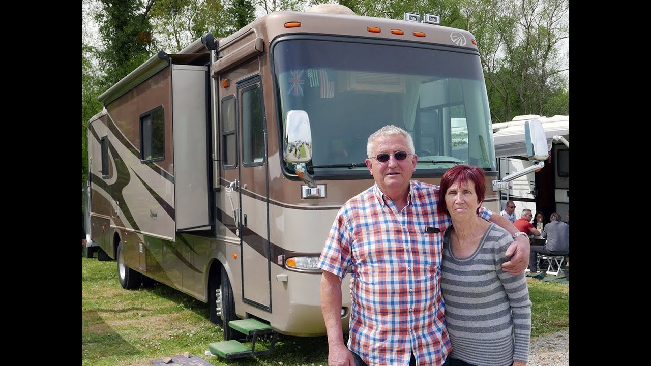Bernard nous fait visiter son motorhome US: un Monaco Diplomat