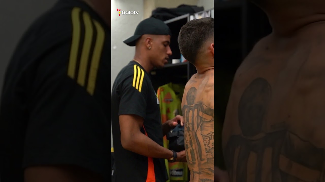 HULK, MENINO E DEYVERSON QUEBRAM TUDO no VESTI&Aacute;RIO do GALO 😅😅