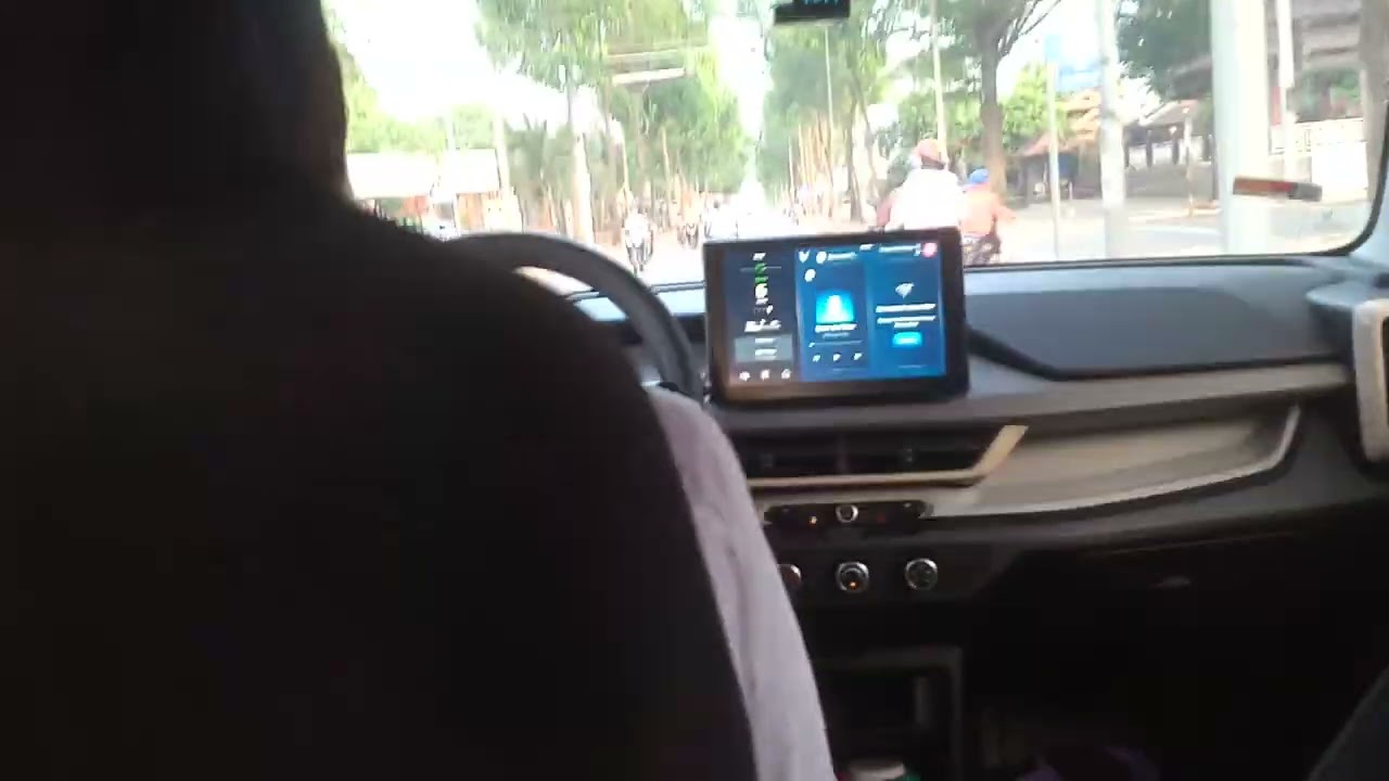 Đi xe ô tô 