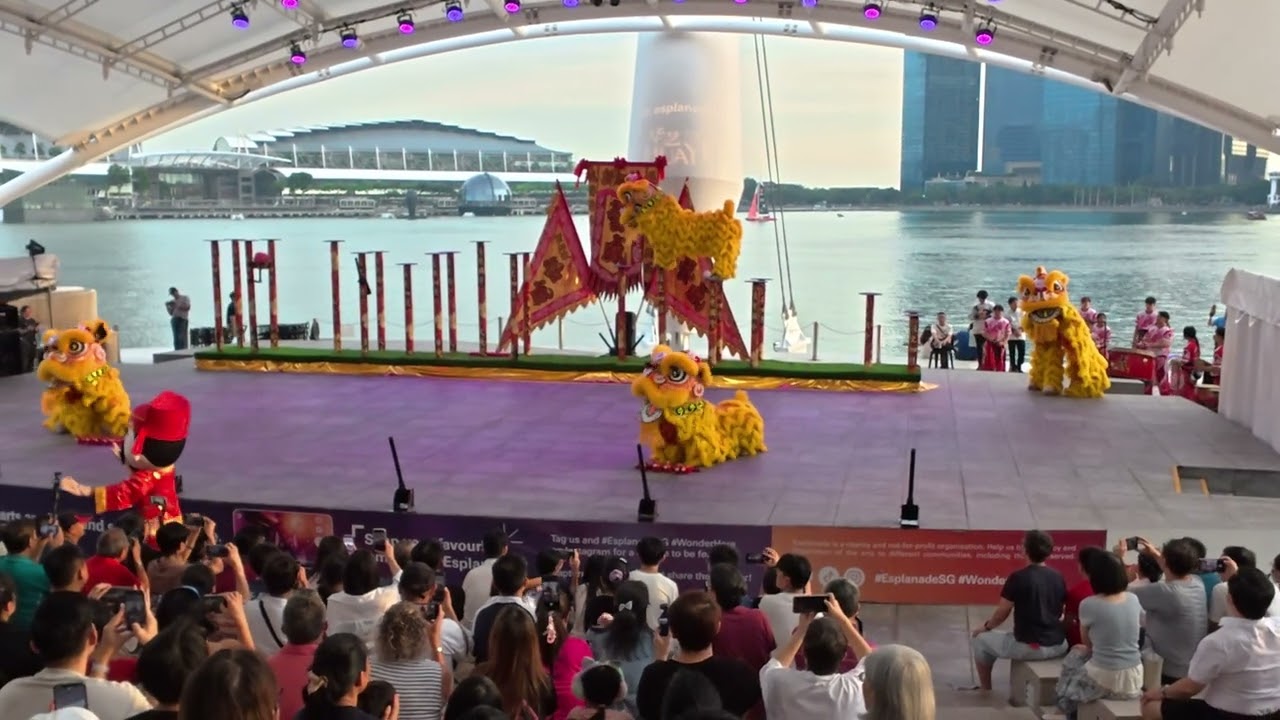 Singapore Lion Dance High Pole 2026 | Yi Wei 藝威 | Esplanade - Theatres on the Bay