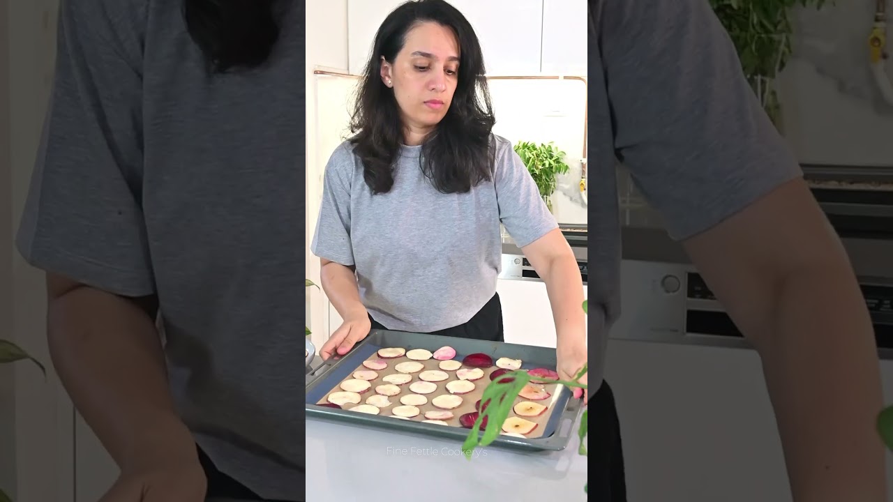 You&rsquo;ll Never Buy Chips Again After Trying This! | Veggie Chips Recipe