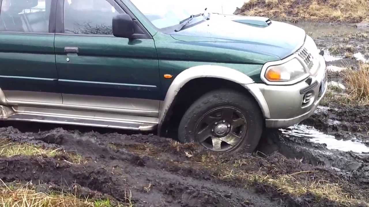 mitsubishi shogun sport off road