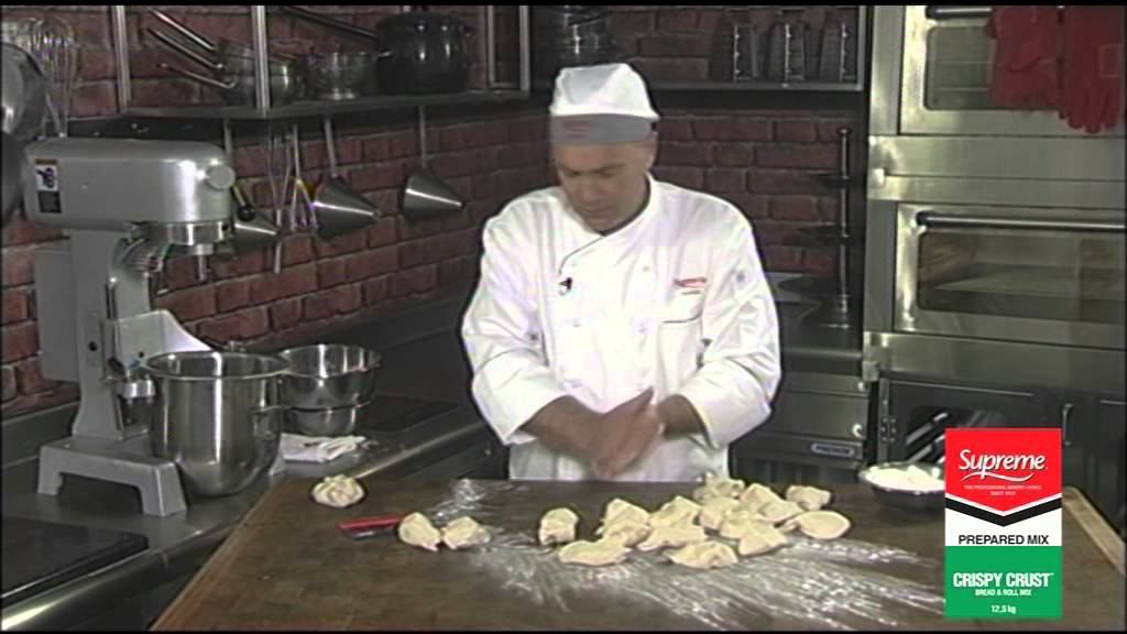 Shaping Rolls (Portuguese Rolls)