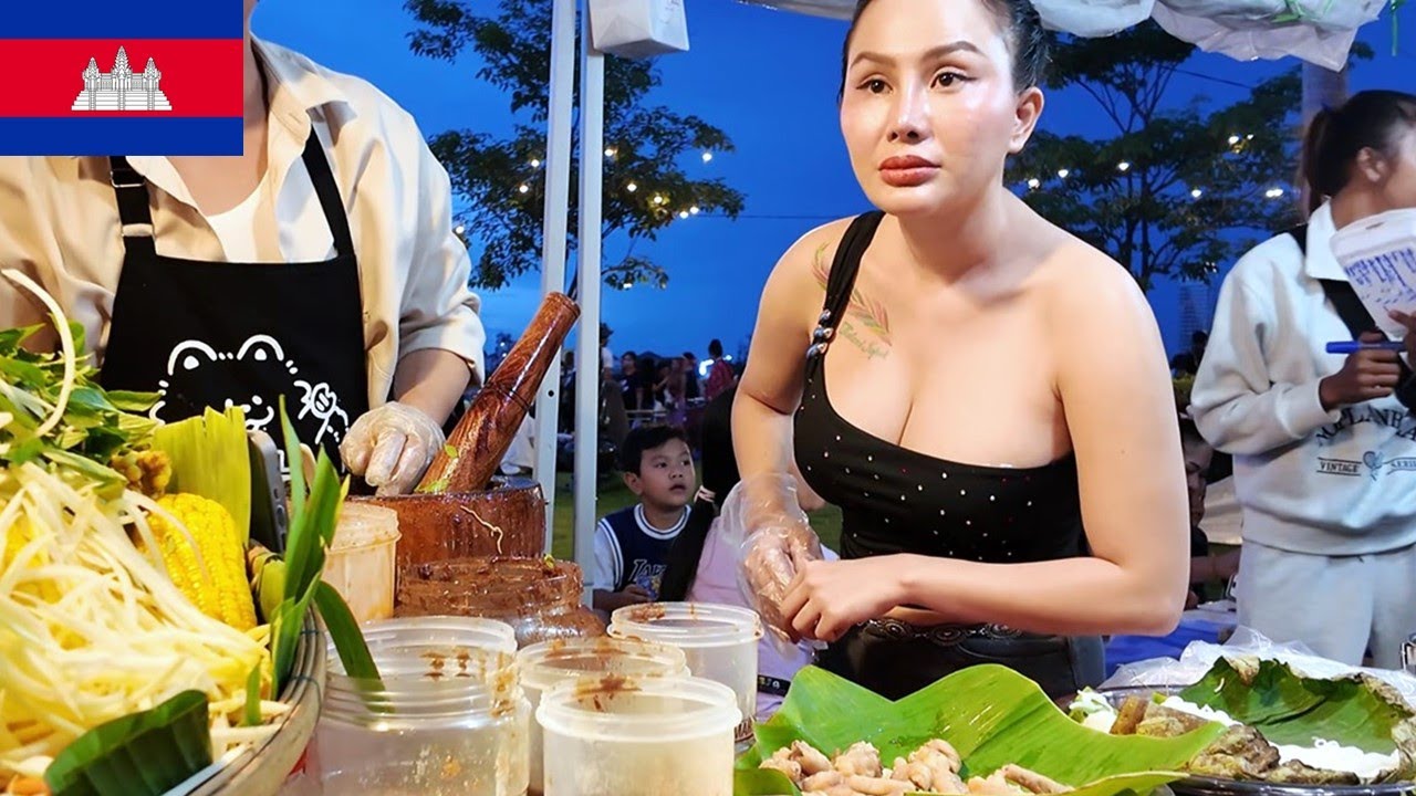 Street Food at Chaktomuk Walk Street in Phnom Penh City, Cambodia Food Tour 2025