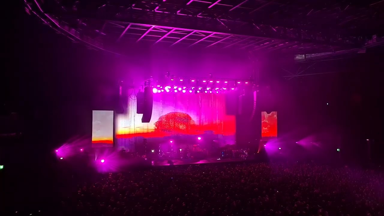 My Bloody Valentine - I Only Said / When You Sleep, Glasgow Hydro, 27th Nov 2025