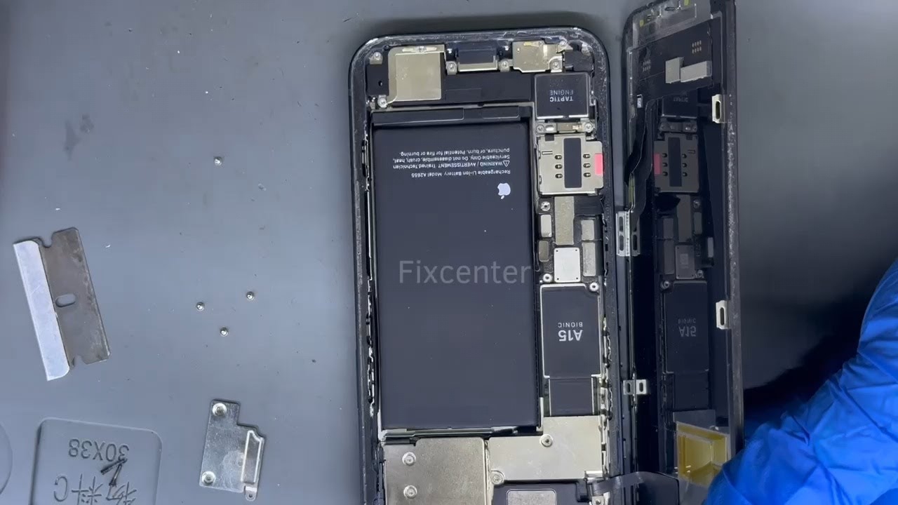 iPhone 13 Ekran Değişimi