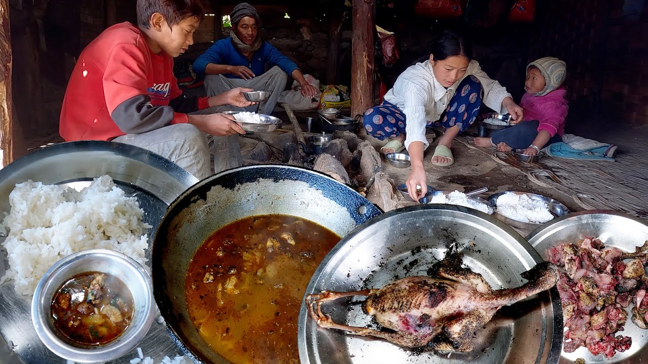 BIG BIRD curry in the Himalaya || shepherd life of Nepal || Himalayan family from rural Nepal ||