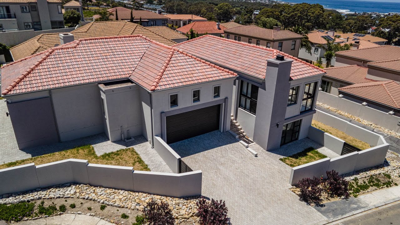 3 Bedroom Home For Sale | Berghof