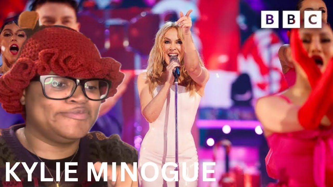 Kylie Minogue- XMAS (live @ Strictly Come Dancing) #kylie #strictlycomedancing #music 
