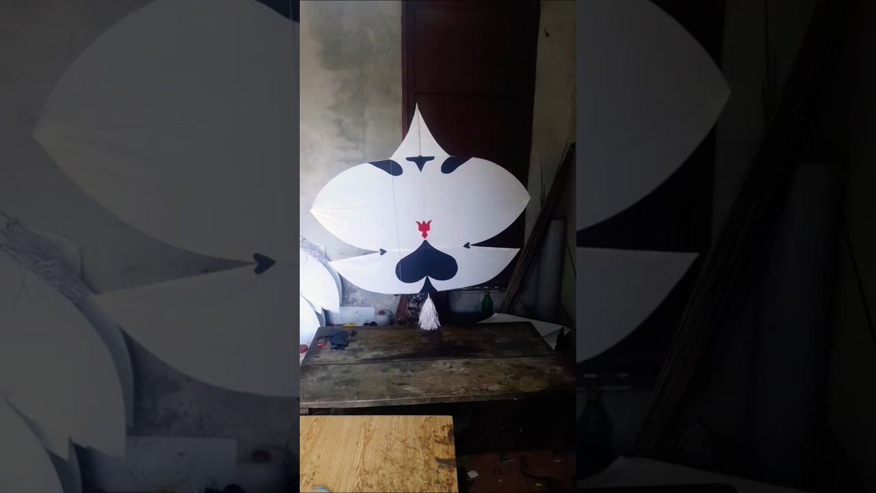 Kite making 🪁#kitefighting #patangbaz #basantkiteflying