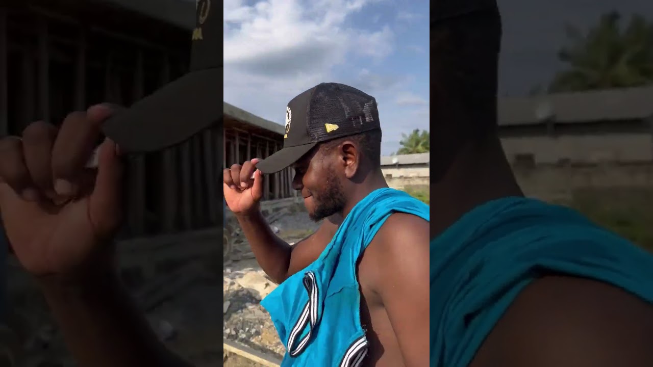 Elle joue avec lui