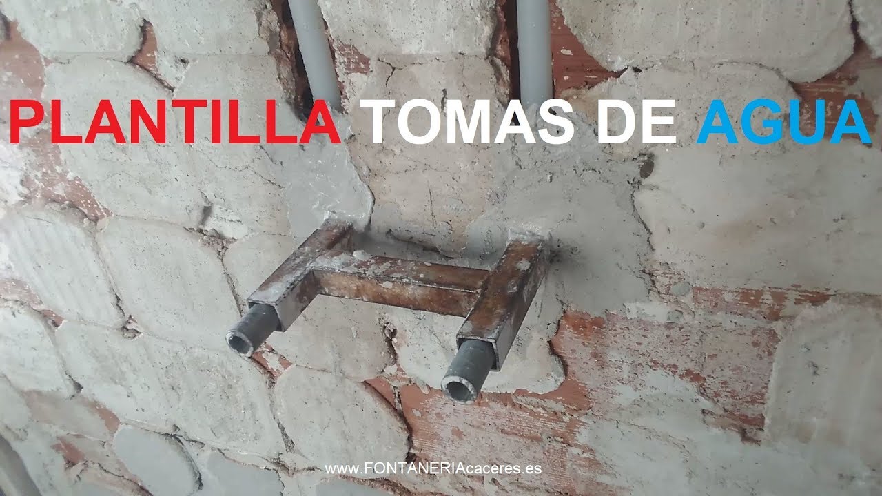 Herramienta para tomas de agua de fontanería.