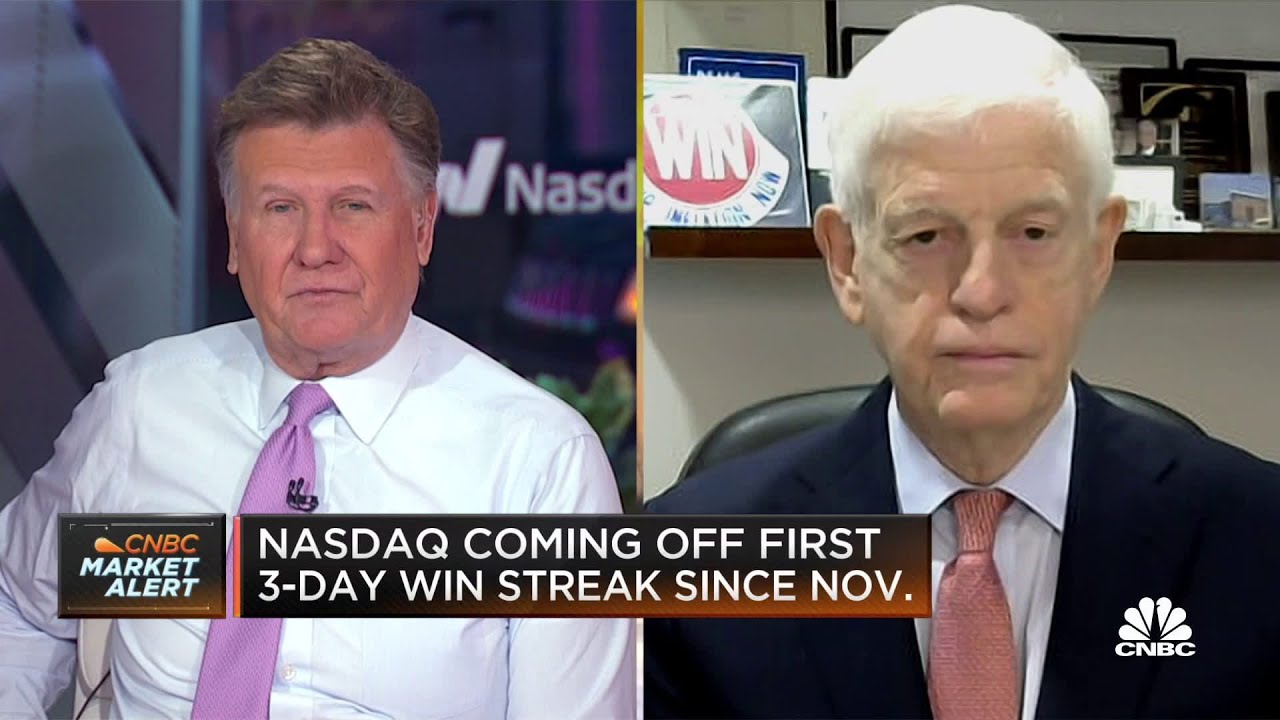 Mario Gabelli: Corporate cash flows will be terrific in '24