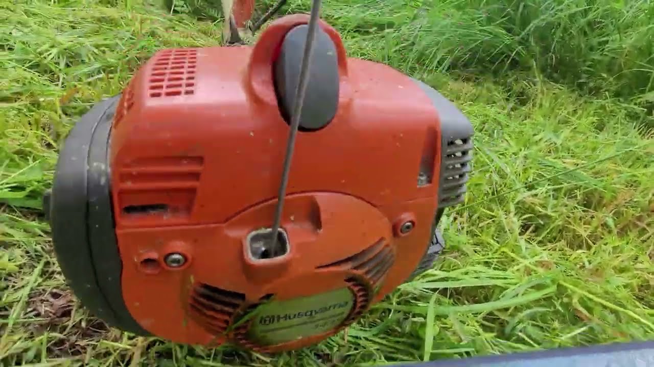 Husqvarna 343R покос высокой мокрой травы