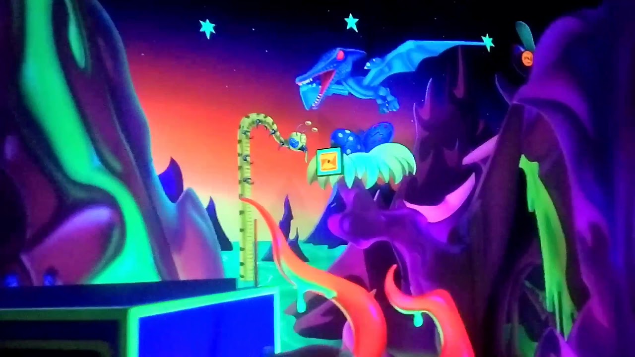 【Hong Kong Disneyland】Buzz Lightyear Astro Blasters : Ride Walkthrough & Overview