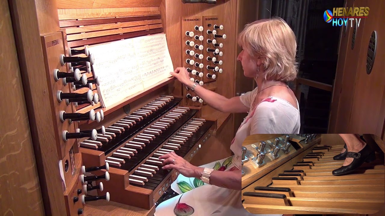 J. S. BACH (1685 -1750) Prelude and Fugue in E minor, BWV 548, played by Liudmila Matsyura, organ.