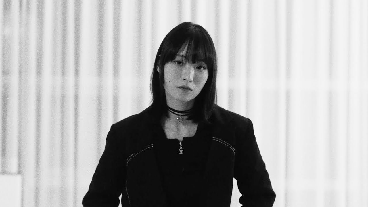 Choi Jungyoon - What Do You Want? [Official Live Clip]
