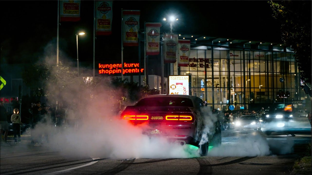 CARS ARRIVING AND LEAVING SWEDISH CARMEET (Burnouts, Accelerations, Revs & More!)