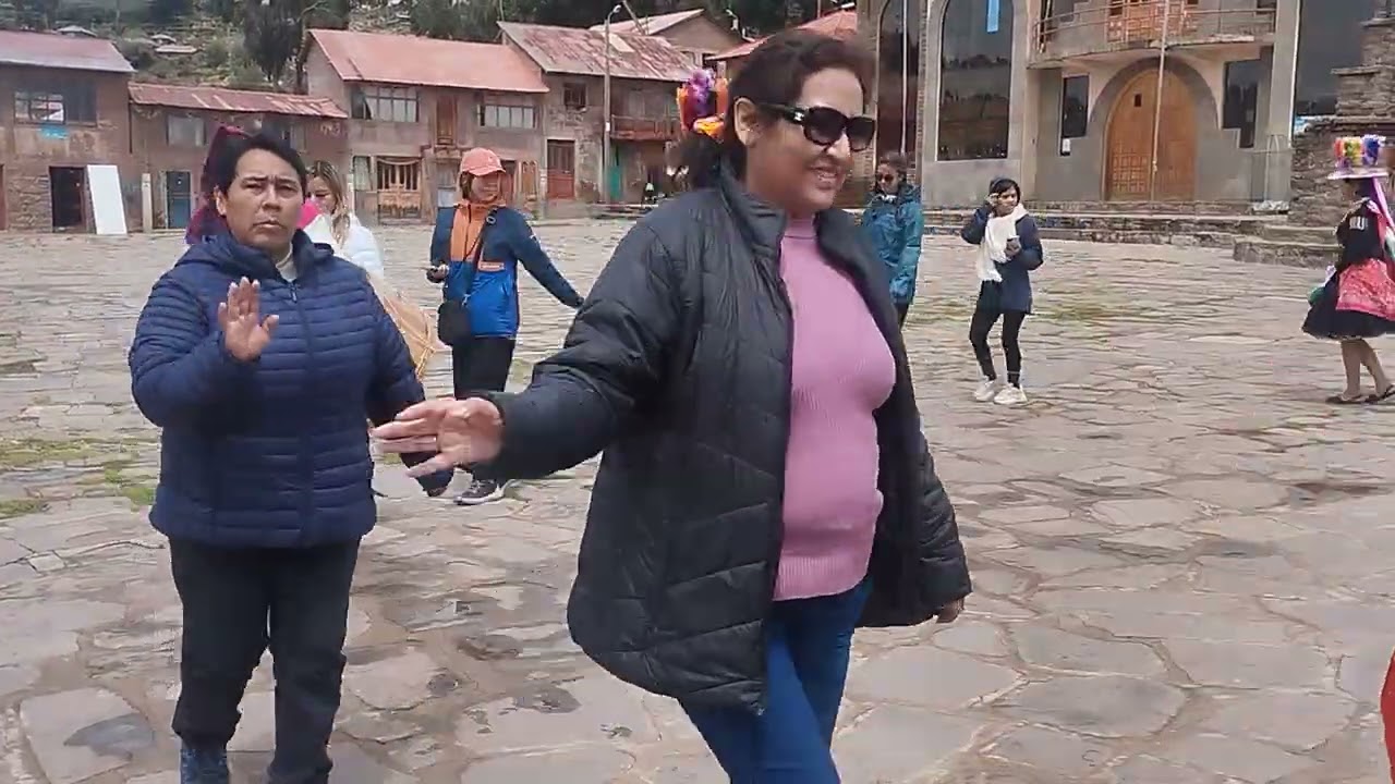 Baile en Taquile 
