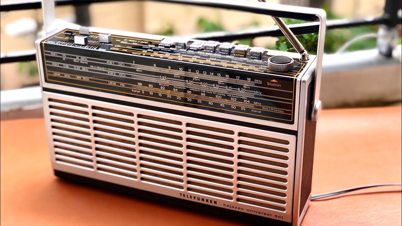 Radio Telefunken Bajazz Universal 401 . LH: 077.202.0010