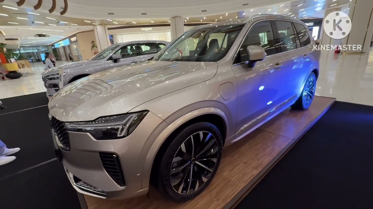 VOLVO Cars. OPUS Mall Bridgetowne, Quezon City