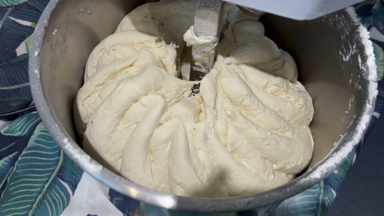 10L spiral dough mixer 4kg flour kneading machine