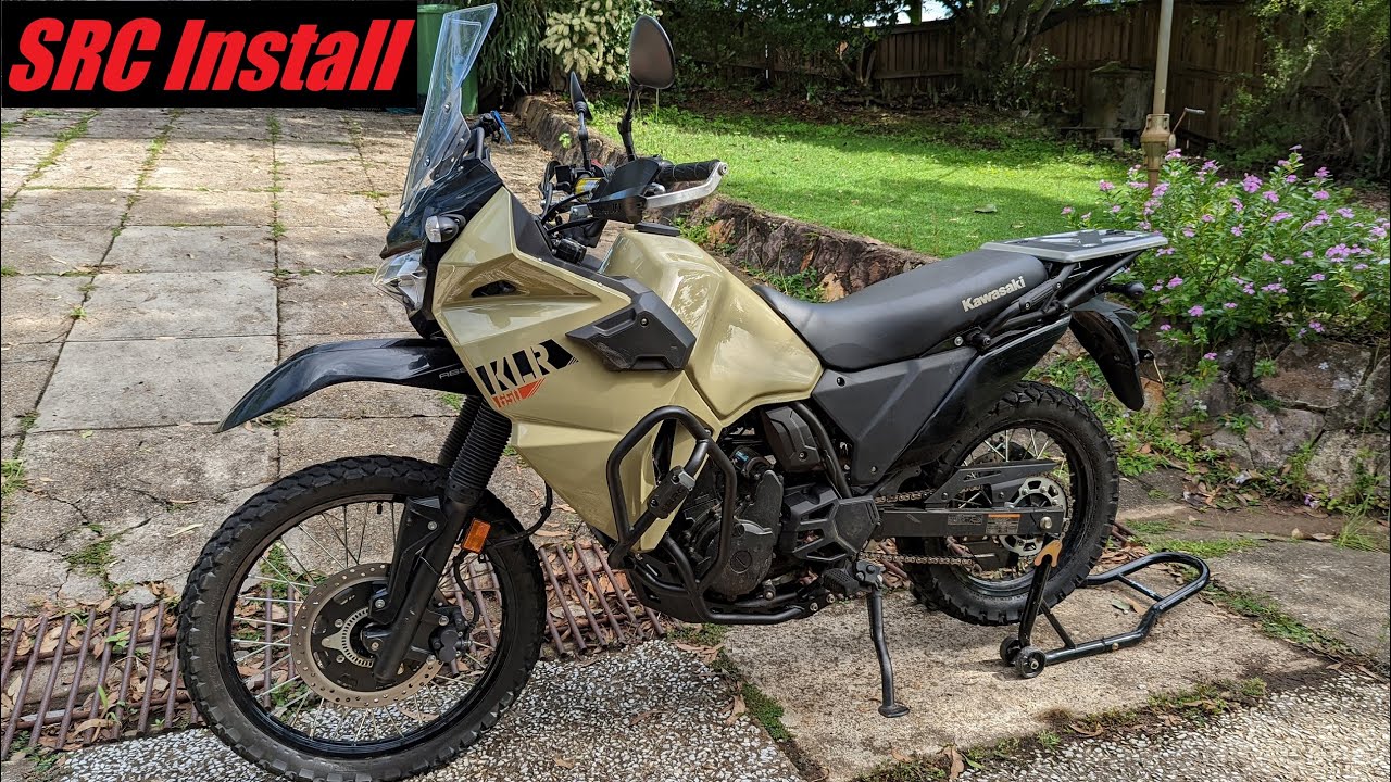 Установка защитных дуг и защитной пластины SRC Adventure Moto | Kawasaki KLR 650 2022 года