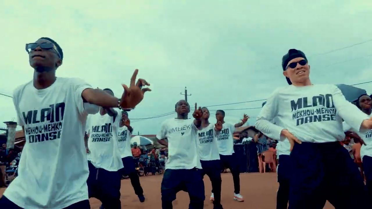 Mla-_ mèkhou mèkhou danse.
