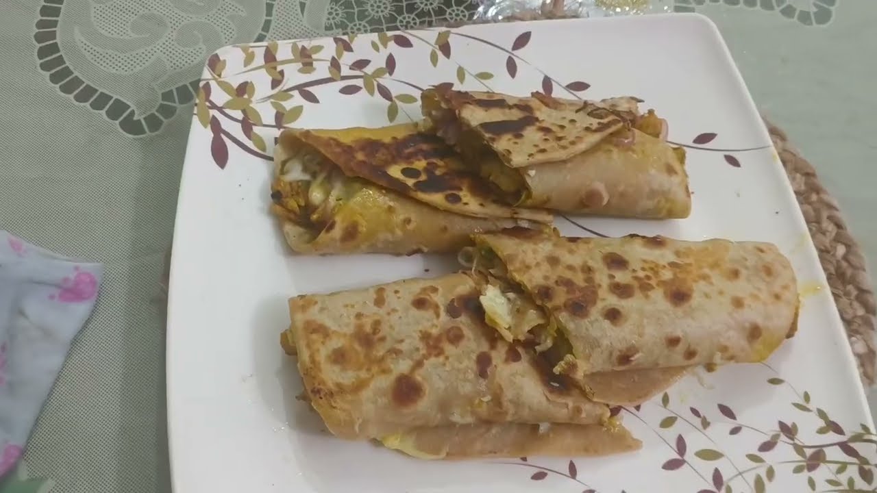 Chicken roll #yummy roll #easy chicken roll #tasty snack.