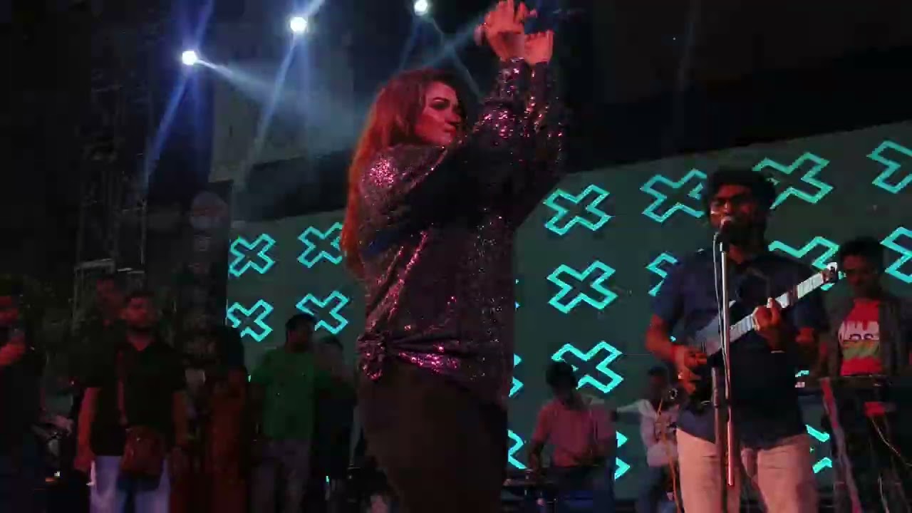 Srabanti Chatterjee // Live Performance // Burdwan Alamganj Barwari // Priya Tu Ab Tu Aaja