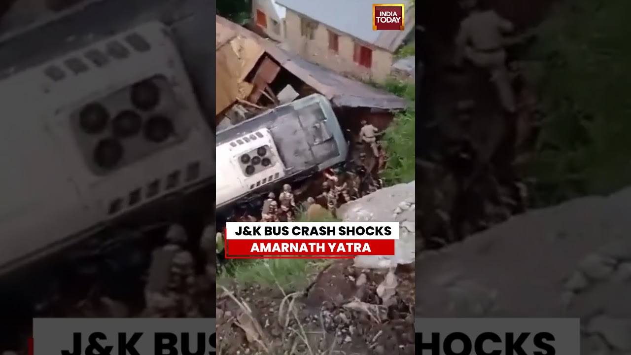 J&K BUS CRASH SHOCKS AMARNATH YATRA #jammukashmir #amarnathyatra #busaccident #shorts