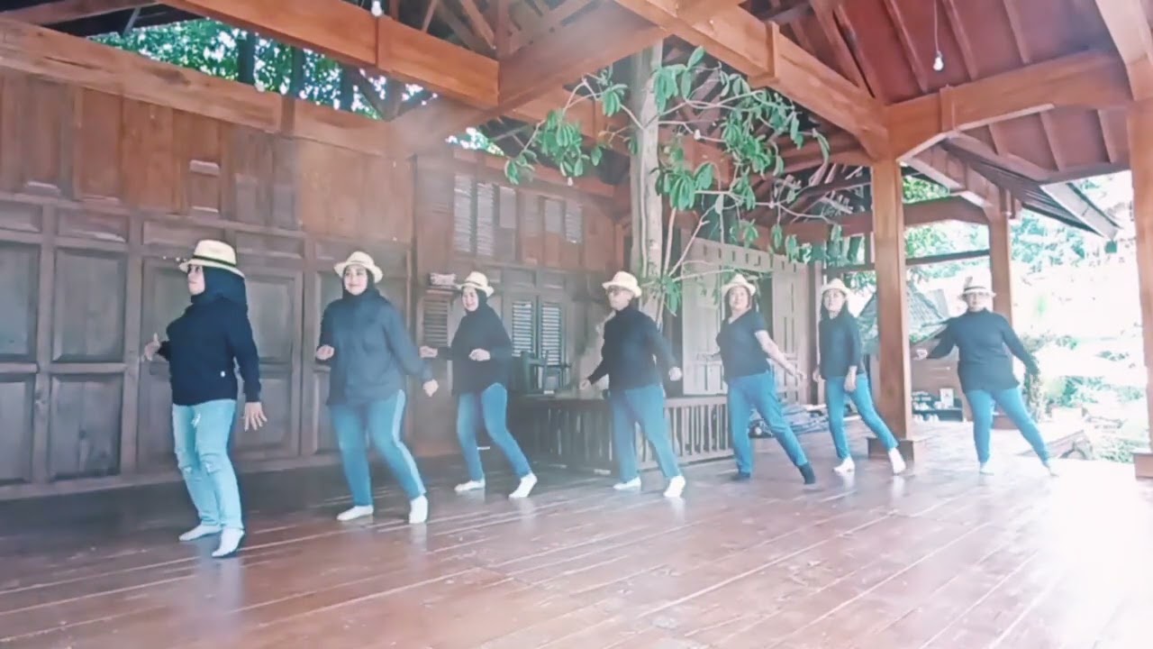 I Ain't Worried Line Dance | Choreo by Kelly Cavallaro (USA) | May 2022 | Beginner Level
