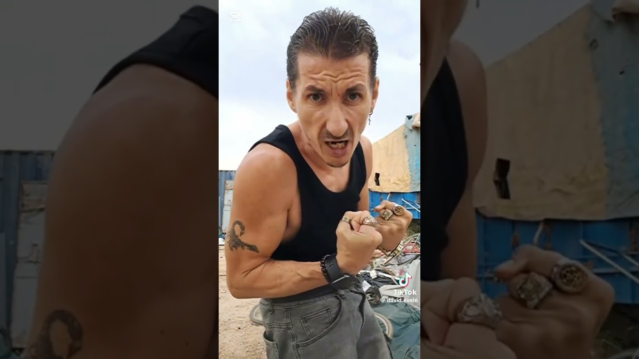David Evil ataca a Modric Español Shaolin! Se les está yendo de las manos 😨