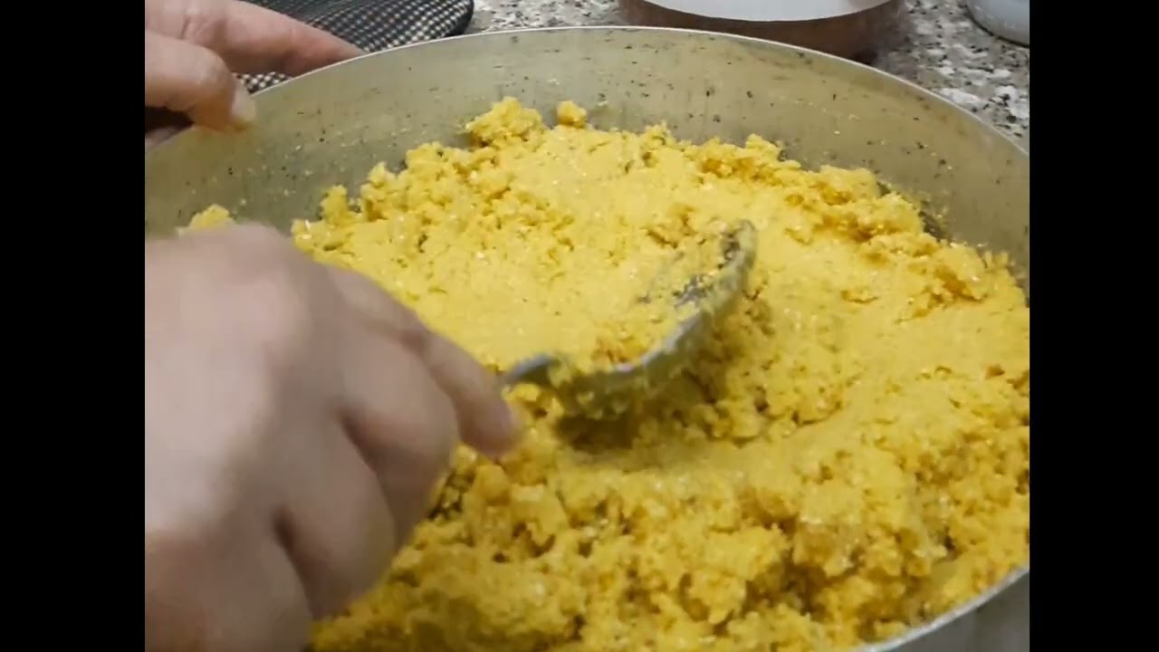 كعك العيد دقيق الذرة