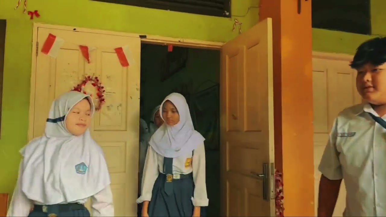 RUMAH KEDUA, SMP Negeri 171 jkrta (tugas bk kelompok 3)