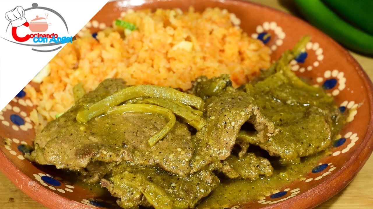 Bistec con Nopales en Salsa Verde