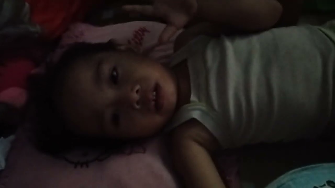 kahiyang jarainya kejepit (3 thn 5 bln)