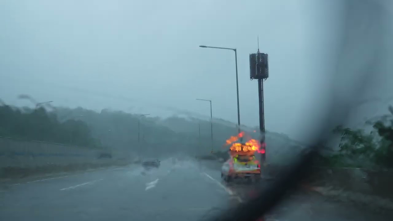 ASMR Highway Driving to the Airport in Heavy Rain(No Talking, No Music) - Seoul, Korea