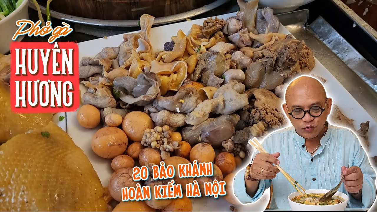 Quán Phở Bờ Hồ ngon xuất sắc không chỉ nhờ gà ngon mà còn có 1 món thú vị ...mào gà trống !!!