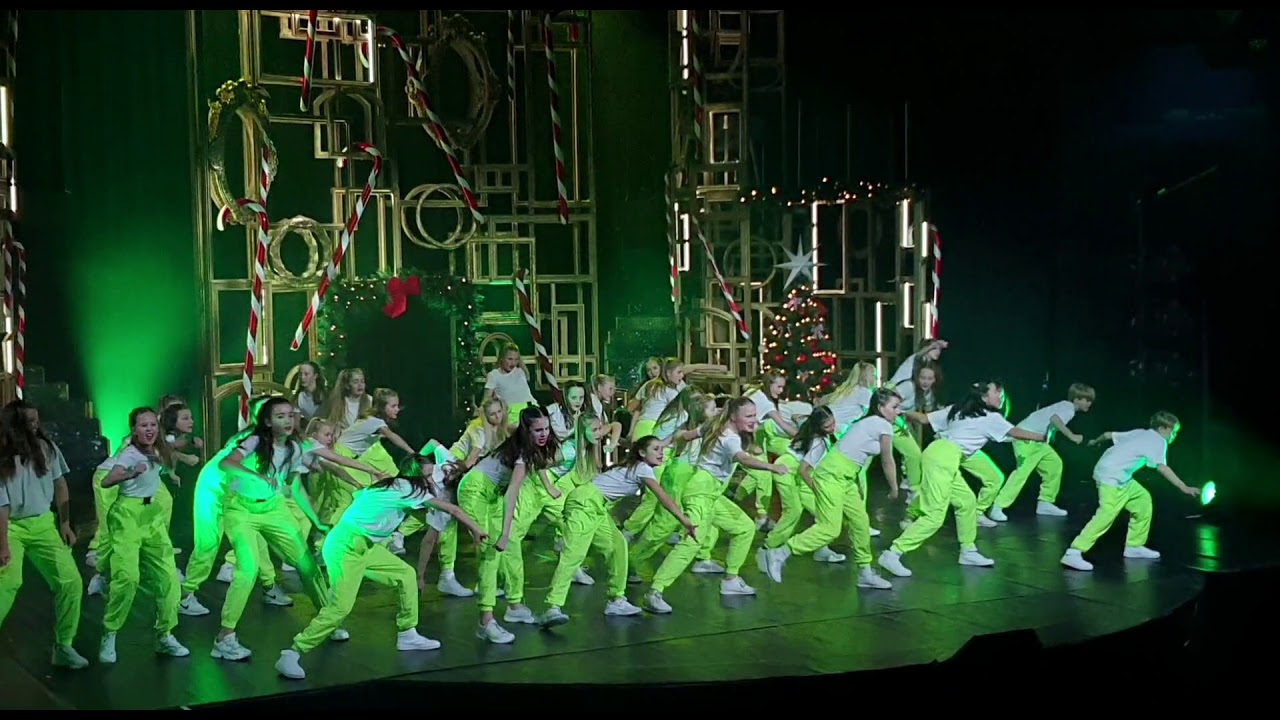 Jump juleforestilling 10des. Chateu Neuf.HipHop.2019